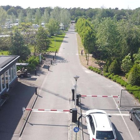 Vakantiepark Camping De Peelpoort Hotel Heusden  Exterior photo